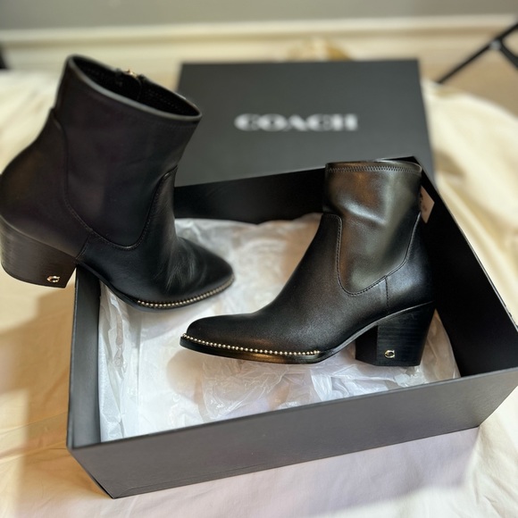 Coach booties boots shoes - Picture 4 of 16